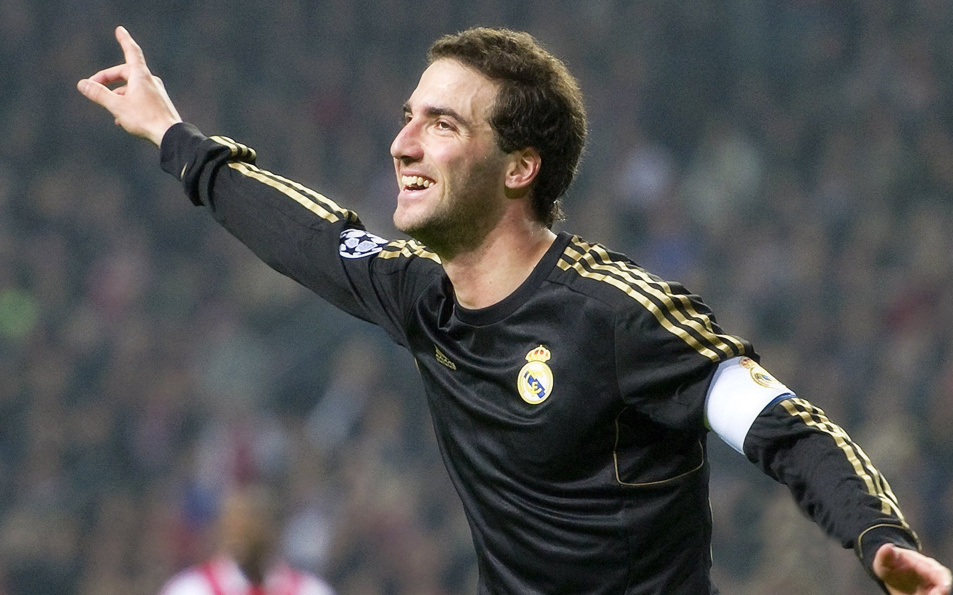 北京国安锋线表现助力连胜，看看北京国安